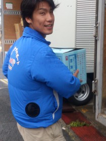 扇風機のついた空調服